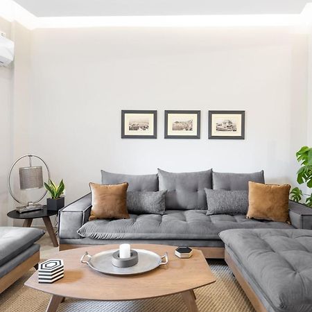 Deluxe 3-Bdrm Urban-Industrial Apt At Acropolis Athènes Extérieur photo